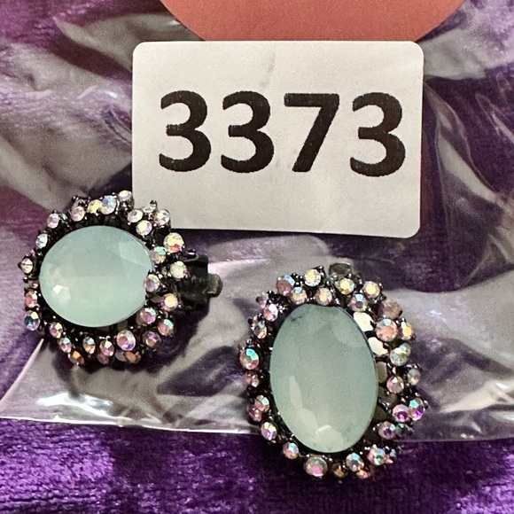 Clip On Earrings Blue Glass & Aurora Borealis Crystals Gun Metal Oval 1’ 3373 B - Picture 2 of 10